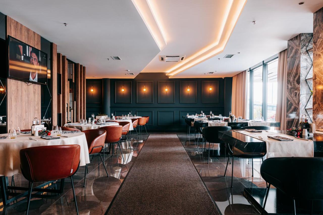 Palace Hotel & Spa Titova Mitrovica 外观 照片