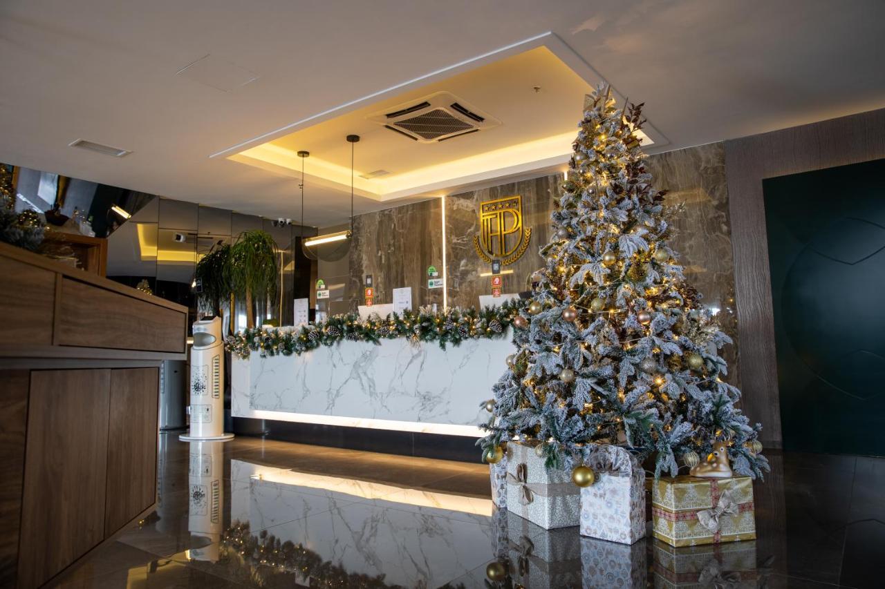 Palace Hotel & Spa Titova Mitrovica 外观 照片
