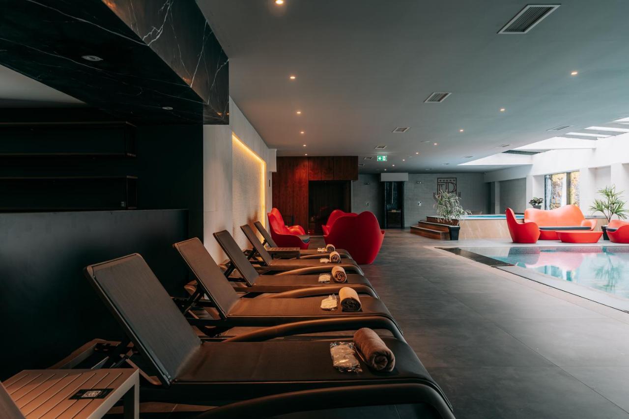 Palace Hotel & Spa Titova Mitrovica 外观 照片