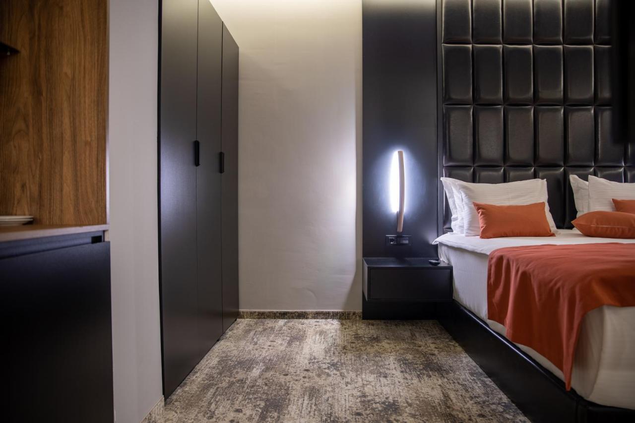 Palace Hotel & Spa Titova Mitrovica 外观 照片