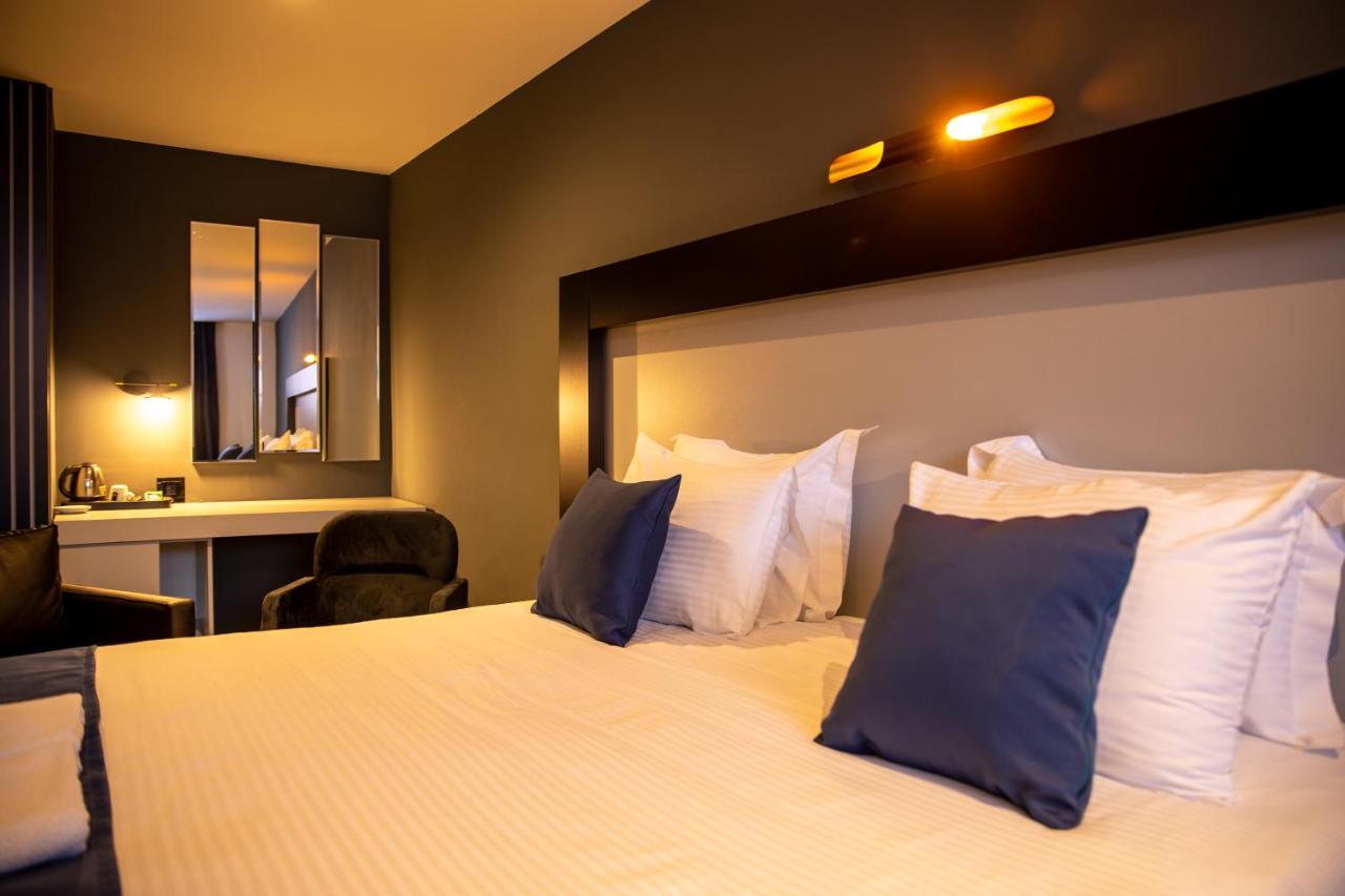 Palace Hotel & Spa Titova Mitrovica 外观 照片